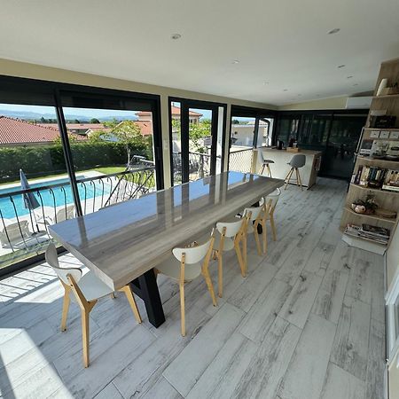Chambre Dans Logement Partage Chez L Habitant Avec Piscine De 1 A 3 Chambres Grieges Exteriör bild