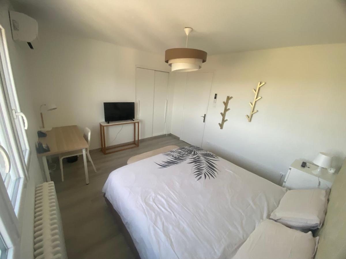 Chambre Dans Logement Partage Chez L Habitant Avec Piscine De 1 A 3 Chambres Grieges Rum bild