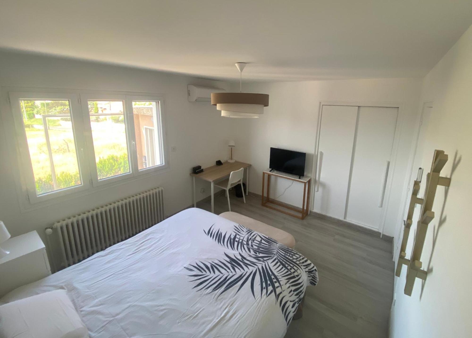 Chambre Dans Logement Partage Chez L Habitant Avec Piscine De 1 A 3 Chambres Grieges Rum bild